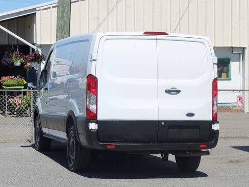 Used 2020 Ford Transit 250 Low Roof RWD image 6