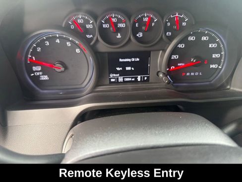 Used 2023 Chevrolet Silverado 1500 Custom image 18