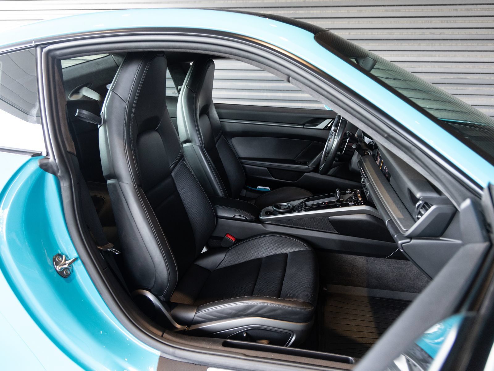 Used 2020 Porsche 911 Carrera 4S AWD/4WD image 31