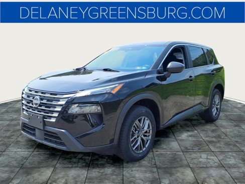 Used 2024 Nissan Rogue S AWD/4WD image 7