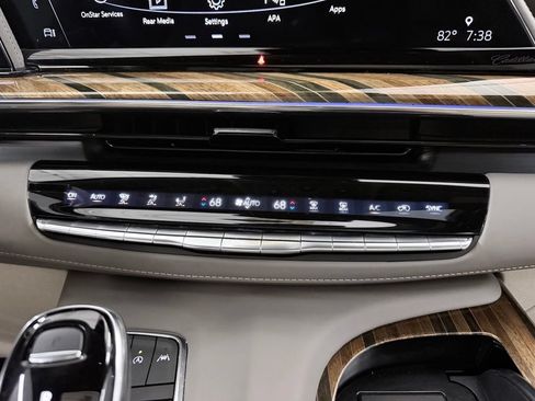 Used 2023 Cadillac Escalade ESV Premium Luxury Platinum w/ LPO, Radiant Package AWD/4WD image 35