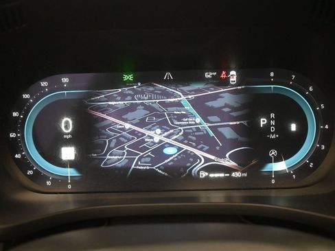 Used 2023 Volvo XC60 B5 Plus image 16