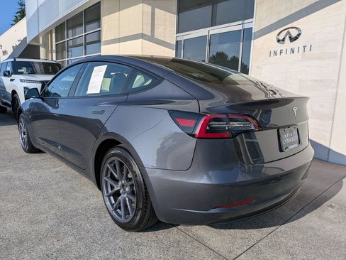 Used 2022 Tesla Model 3 Long Range AWD/4WD image 4
