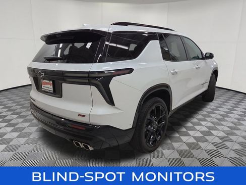 Used 2024 Chevrolet Traverse RS w/ LPO, Floor Liner Package AWD/4WD image 4