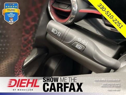 Used 2024 Chevrolet Trax RS w/ Sunroof Package FWD image 25