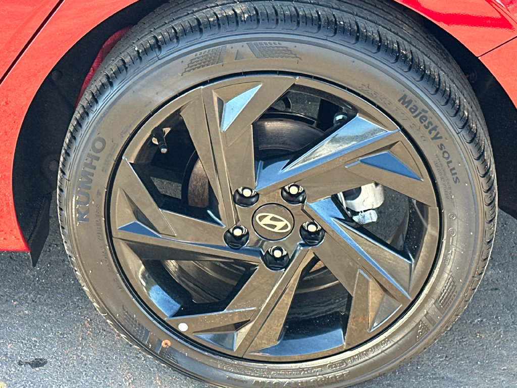 Certified 2026 Hyundai Elantra Sport FWD image 19