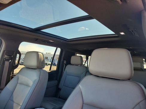 Certified 2023 GMC Yukon XL SLT w/ SLT Premium Package image 29