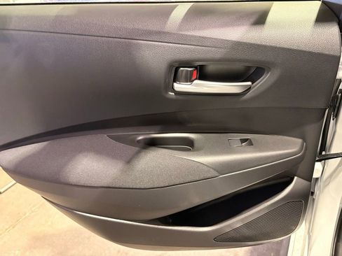 Used 2026 Toyota Corolla SE image 24