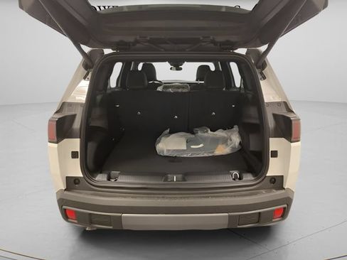 Used 2026 Jeep Cherokee Limited AWD/4WD image 28
