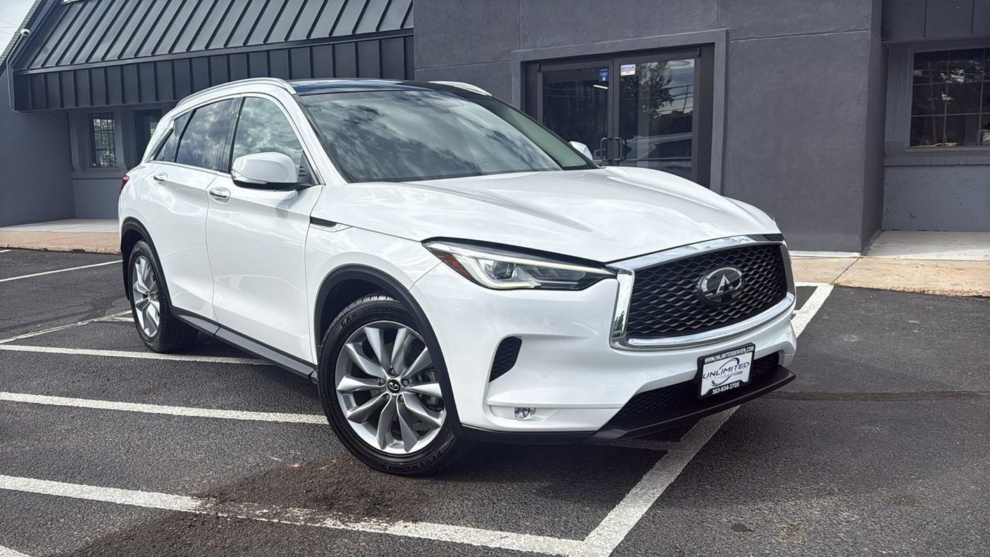 Used 2019 INFINITI QX50 Luxe w/ Navigation Package AWD/4WD image 1