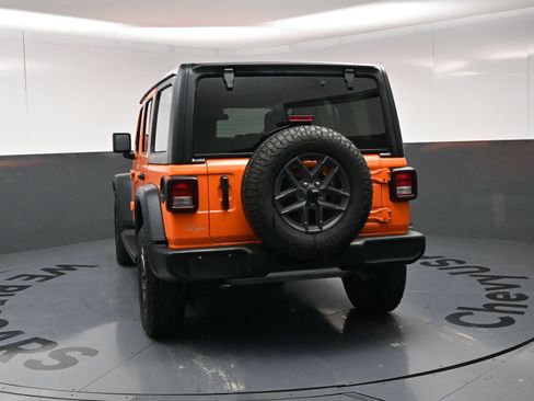 Used 2025 Jeep Wrangler Unlimited Sport AWD/4WD image 8