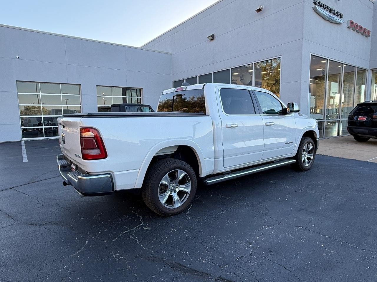 Used 2020 RAM 1500 Laramie AWD/4WD image 3