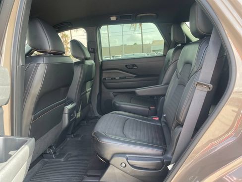 Certified 2024 Nissan Pathfinder Rock Creek AWD/4WD image 25