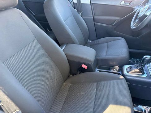 Used 2012 Volkswagen Tiguan S FWD image 11