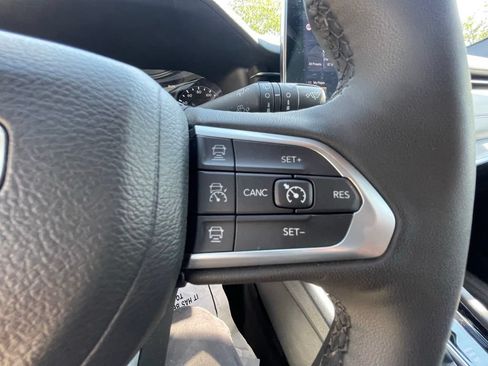 Certified 2025 Jeep Compass Limited AWD/4WD image 22