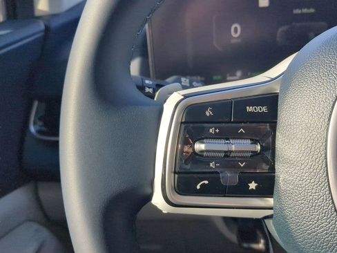 New 2026 Kia Carnival SX image 20