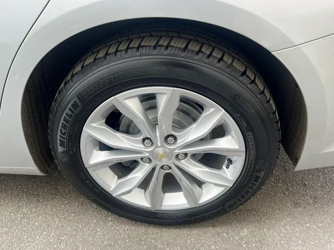 Used 2021 Chevrolet Malibu LT FWD image 7