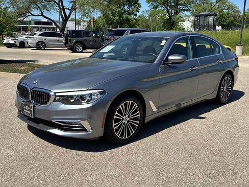 Used 2018 BMW 530i xDrive AWD/4WD image 1