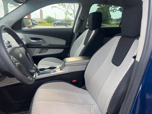 Used 2010 Chevrolet Equinox LS FWD image 18