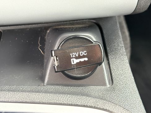 Used 2009 Dodge Challenger SE RWD image 22