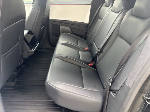 Used 2024 Tesla Cybertruck AWD Crew Cab image 14