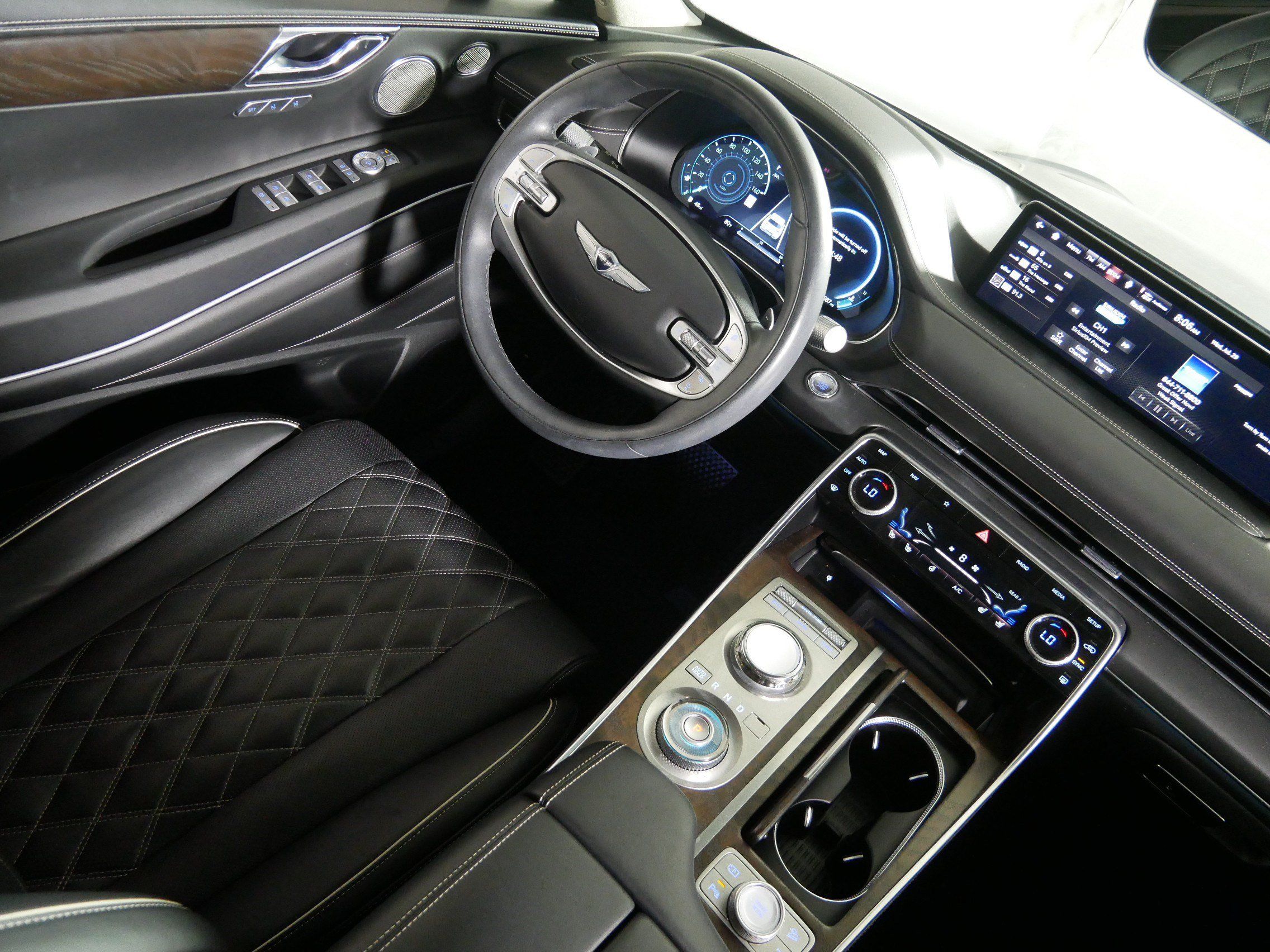 Certified 2023 Genesis GV80 3.5T AWD/4WD image 9