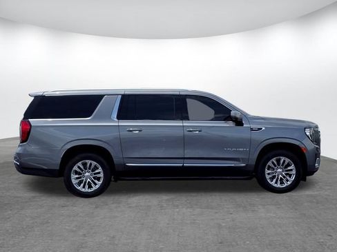 Used 2021 GMC Yukon XL SLT w/ SLT Premium Package RWD image 3