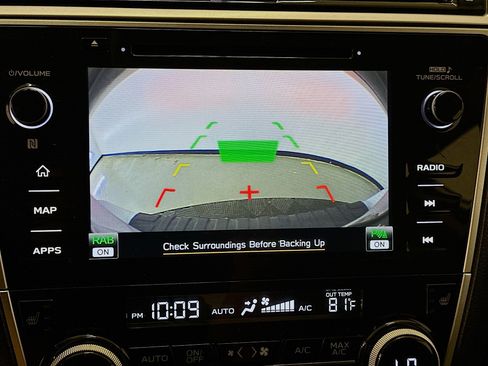 Used 2018 Subaru Outback 2.5i Limited AWD/4WD image 23