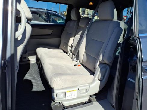 Used 2016 Honda Odyssey SE image 10