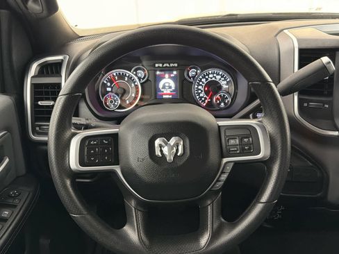 Used 2022 RAM 2500 Big Horn AWD/4WD image 16