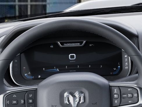 New 2026 RAM 2500 Laramie AWD/4WD image 17