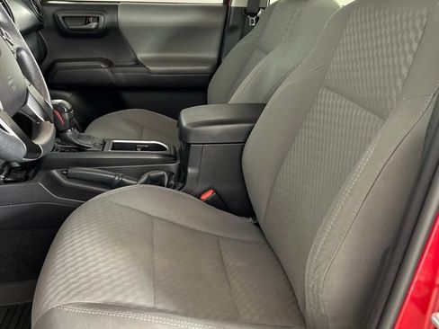 Used 2021 Toyota Tacoma SR AWD/4WD image 13