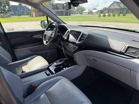 Used 2018 Honda Pilot Elite image 14