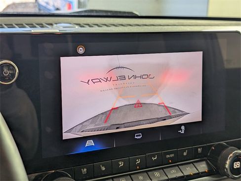 Used 2023 Chevrolet Colorado ZR2 w/ ZR2 Convenience Package III image 26