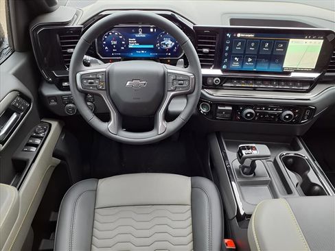 New 2026 Chevrolet Silverado 1500 ZR2 image 9