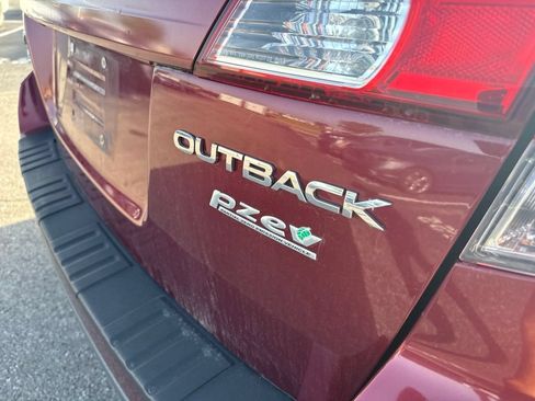 Used 2012 Subaru Outback 2.5i Premium AWD/4WD image 5