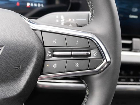 New 2026 Chevrolet Equinox LT w/ Safety and Technology Package AWD/4WD image 7