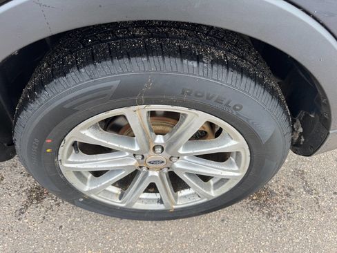 Used 2017 Ford Explorer Limited w/ Equipment Group 301A image 9