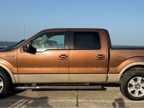 Used 2011 Ford F150 Lariat w/ Lariat Plus Pkg RWD image 8