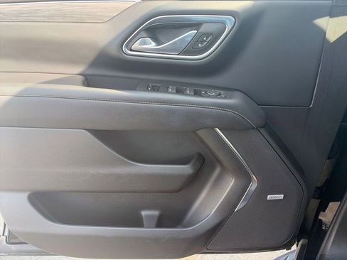 Used 2023 GMC Yukon SLT RWD image 26
