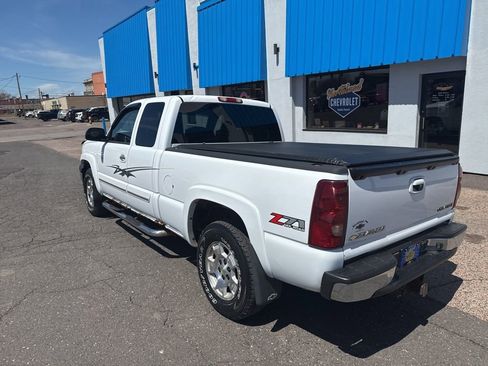 Used 2003 Chevrolet Silverado 1500 LS w/ Off-Road Package AWD/4WD image 11