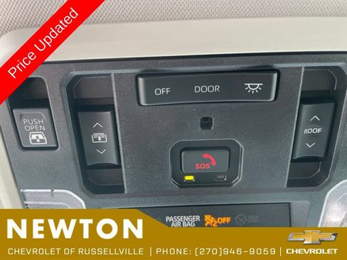 Used 2024 Toyota Tundra Limited w/ Power Package AWD/4WD image 19