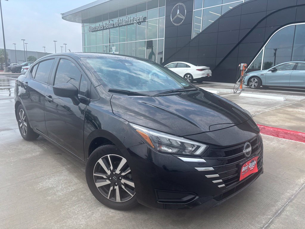 Used 2025 Nissan Versa S w/ S Plus Package FWD image 1