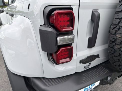 New 2026 Ford Bronco Raptor AWD/4WD image 25