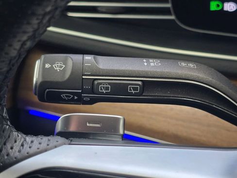 Used 2024 Mercedes-Benz GLS 450 GLS 450 image 45