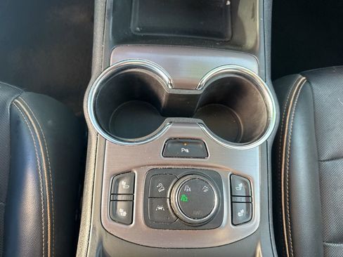 Used 2022 GMC Terrain AT4 w/ Infotainment Package II image 23