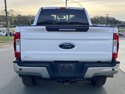 Used 2018 Ford F250 Lariat image 8
