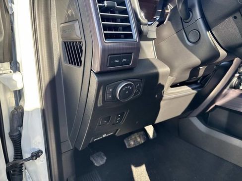 Certified 2020 Ford F450 Limited w/ FX4 Off-Road Package image 27