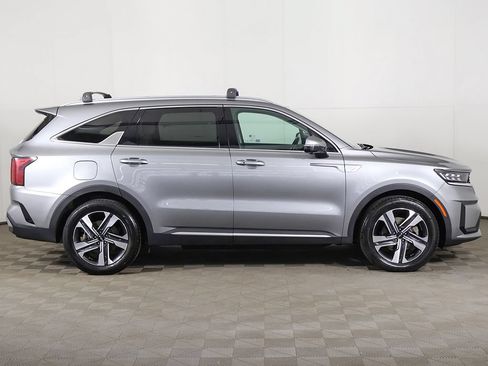 Used 2023 Kia Sorento SX Prestige AWD/4WD image 23