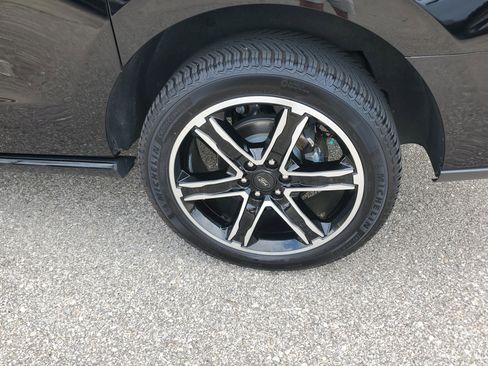 Used 2019 Ford Expedition Max Limited w/ Equipment Group 303A image 11